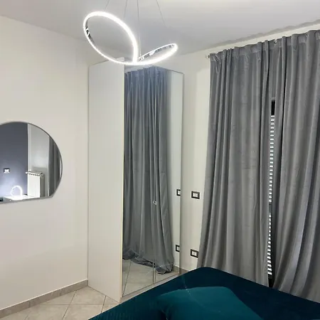 La Perla Del Mare - 9 Minutes From Fco Airport - Free Wifi E Netflix Apartment Fiumicino Exterior photo