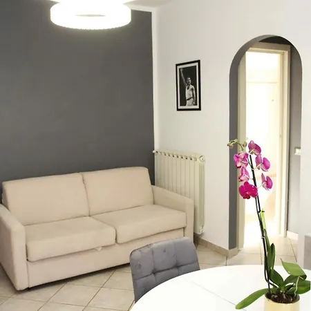 La Perla Del Mare - 9 Minutes From Fco Airport - Free Wifi E Netflix Apartment Fiumicino Exterior photo